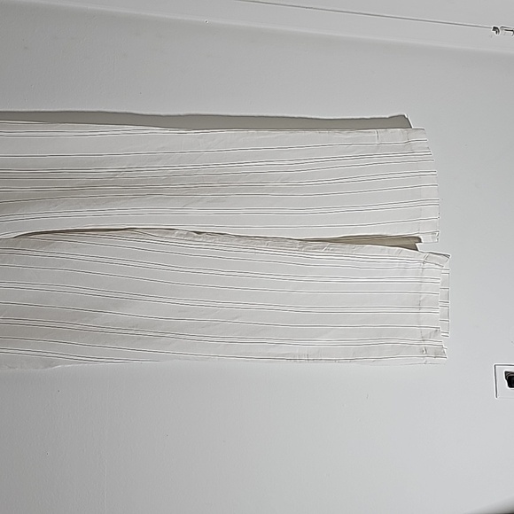 H&M, NWT wide leg white with pinstripe. Size medium. Elastic waist with tie. - Picture 2 of 8